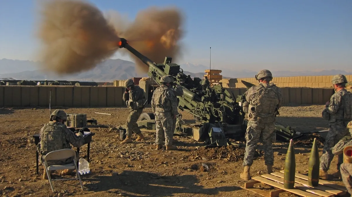 M777, 155 mm towed howitzer, Artillery