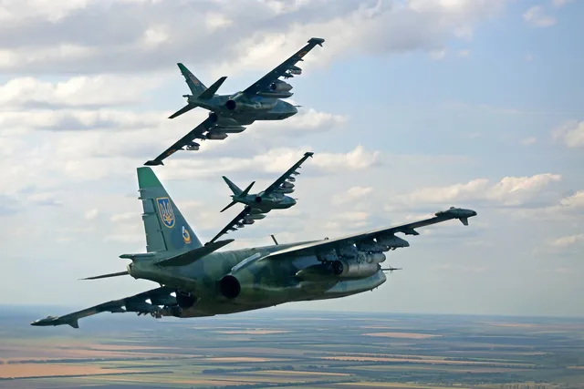 Su-25, Ground-attack aircraft, Aircraft & UAVs - view 1