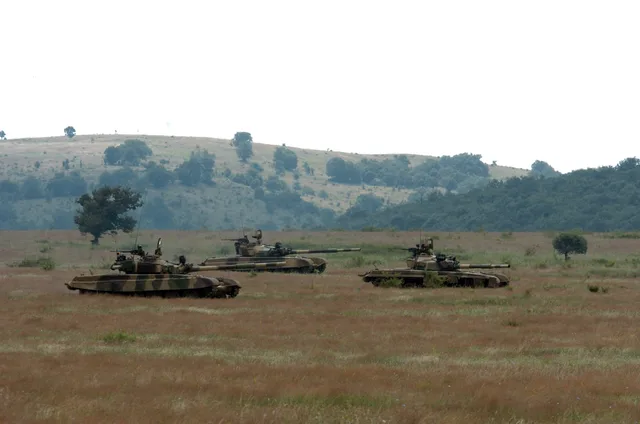 T-72, Main battle tank, Tanks - view 2